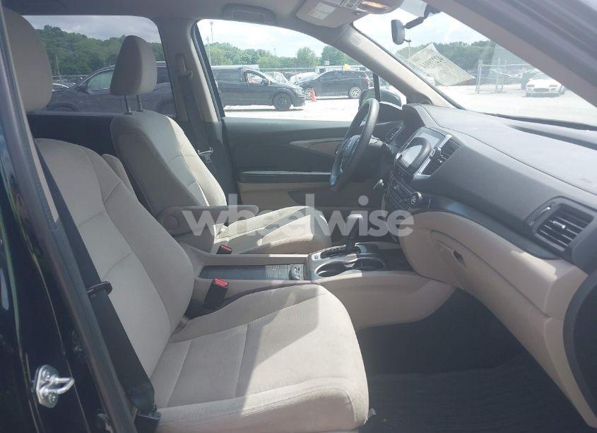 Photo 5 of 2016 Honda Pilot EX (VIN 5FNYF5H34GB004058)