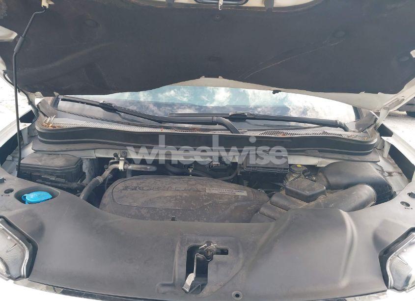 Photo 10 of 2016 Honda Pilot EX (VIN 5FNYF5H35GB001217)