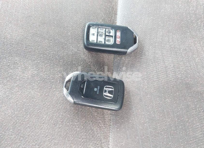 Photo 11 of 2016 Honda Pilot EX (VIN 5FNYF5H35GB001217)