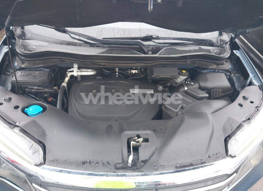 Photo 10 of 2016 Honda Pilot EX (VIN 5FNYF5H35GB024612)