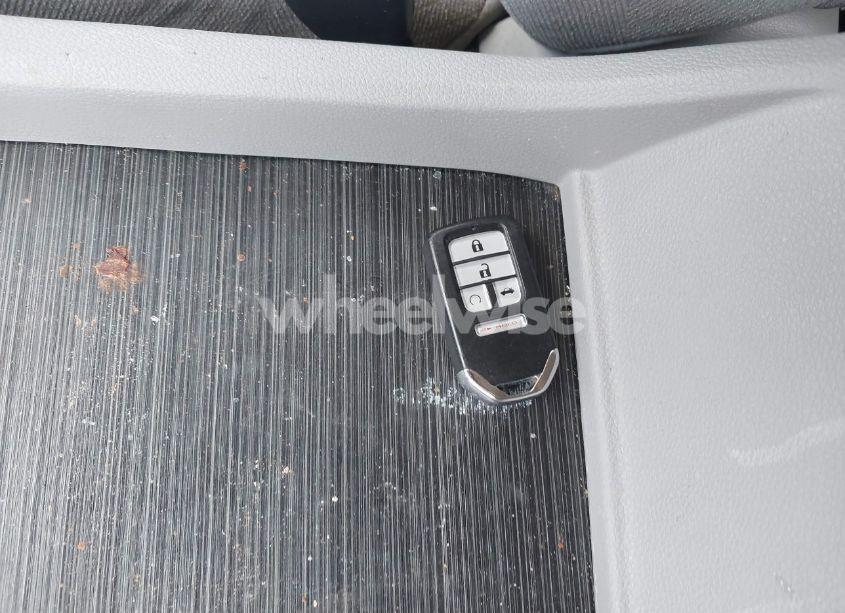 Photo 11 of 2016 Honda Pilot EX (VIN 5FNYF5H35GB028174)