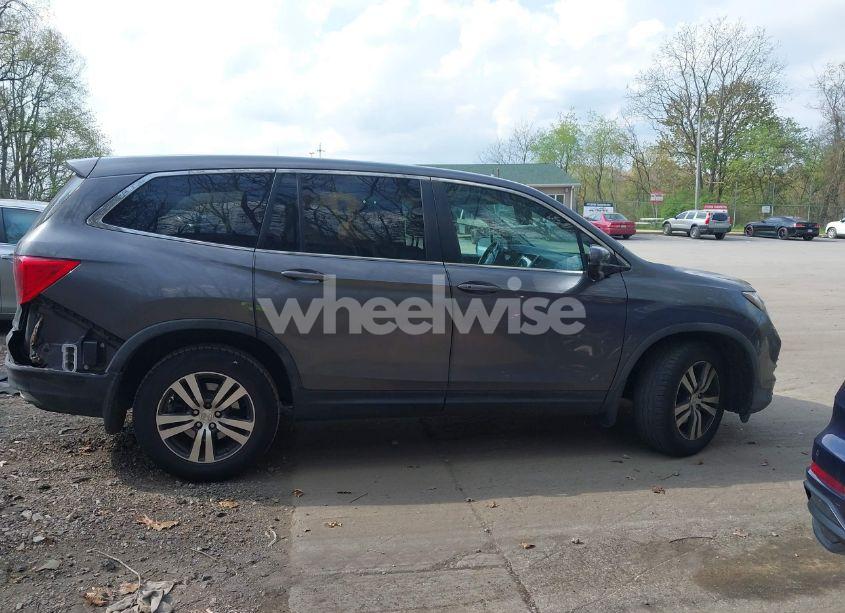 Photo 14 of 2016 Honda Pilot EX (VIN 5FNYF5H35GB028174)