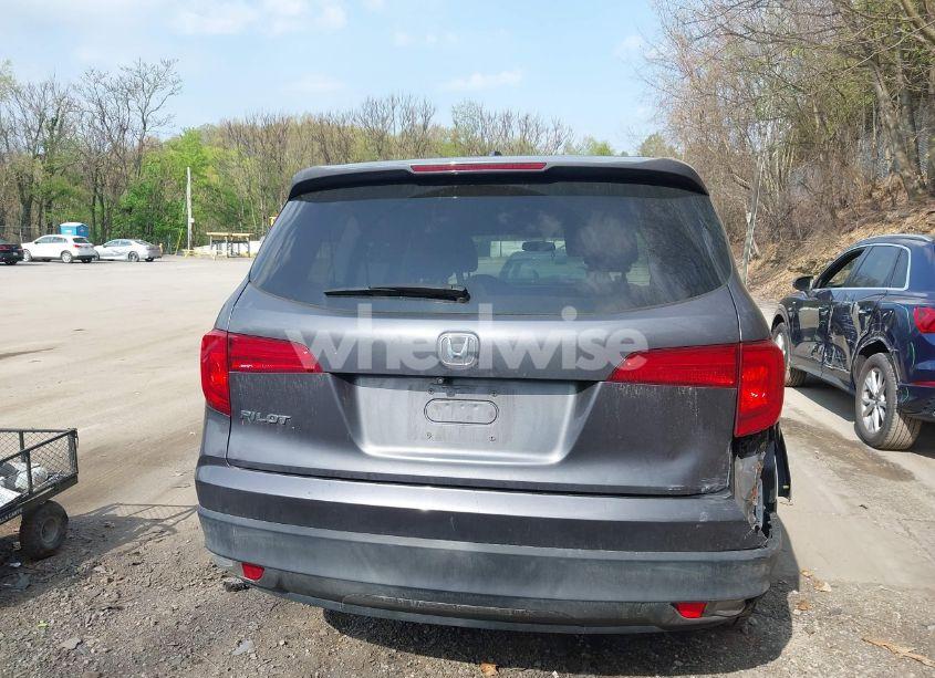 Photo 17 of 2016 Honda Pilot EX (VIN 5FNYF5H35GB028174)