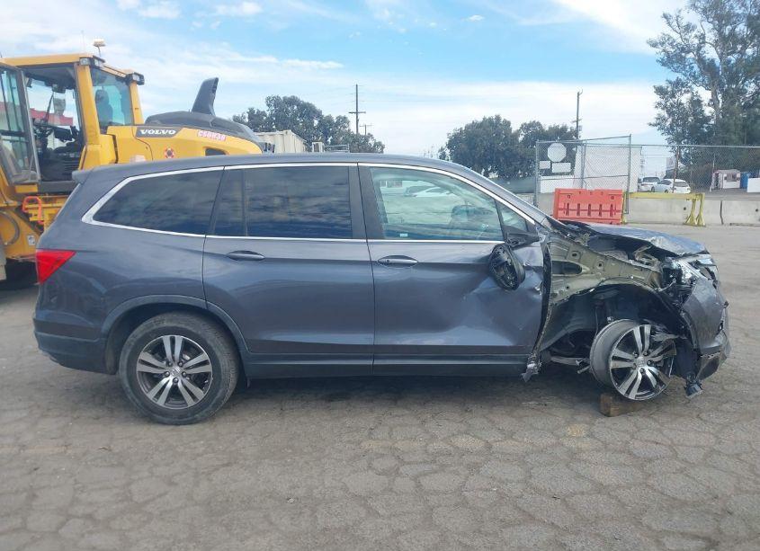Photo 14 of 2016 Honda Pilot EX (VIN 5FNYF5H35GB051017)