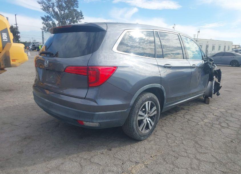 Photo 4 of 2016 Honda Pilot EX (VIN 5FNYF5H35GB051017)