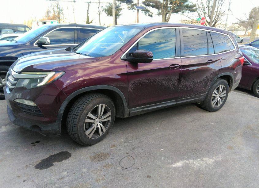 Photo 2 of 2017 Honda Pilot EX (VIN 5FNYF5H36HB008193)