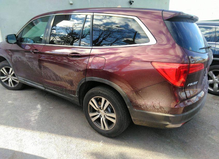 Photo 3 of 2017 Honda Pilot EX (VIN 5FNYF5H36HB008193)