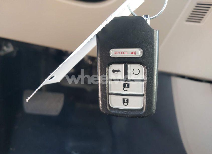 Photo 11 of 2018 Honda Pilot EX (VIN 5FNYF5H36JB010998)