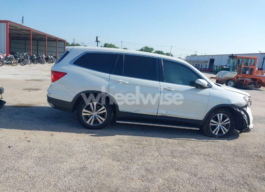 Photo 13 of 2018 Honda Pilot EX (VIN 5FNYF5H36JB010998)