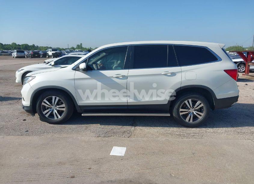 Photo 14 of 2018 Honda Pilot EX (VIN 5FNYF5H36JB010998)