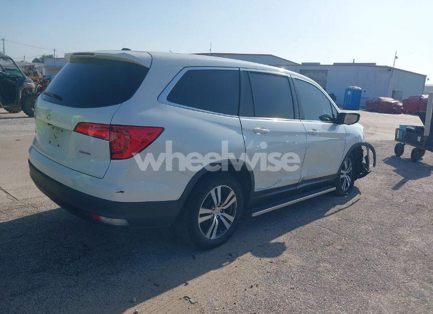 Photo 4 of 2018 Honda Pilot EX (VIN 5FNYF5H36JB010998)
