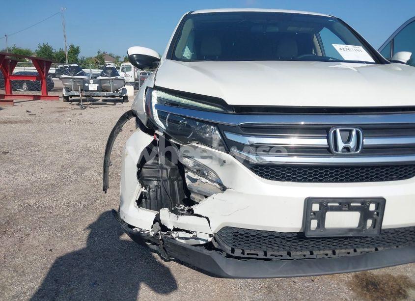 Photo 6 of 2018 Honda Pilot EX (VIN 5FNYF5H36JB010998)