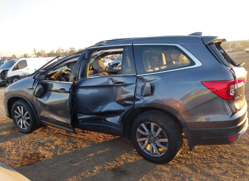 Photo 14 of 2020 Honda Pilot 2WD EX (VIN 5FNYF5H36LB008669)