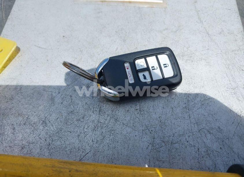 Photo 11 of 2016 Honda Pilot EX (VIN 5FNYF5H37GB029455)