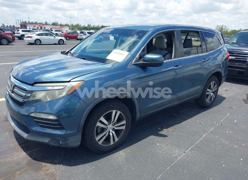 Photo 2 of 2016 Honda Pilot EX (VIN 5FNYF5H37GB029455)