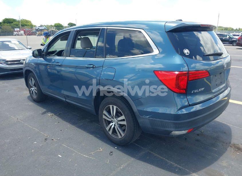 Photo 3 of 2016 Honda Pilot EX (VIN 5FNYF5H37GB029455)