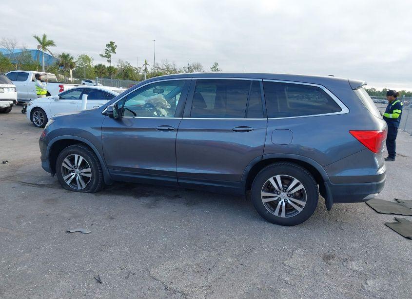 Photo 14 of 2016 Honda Pilot EX (VIN 5FNYF5H37GB053903)
