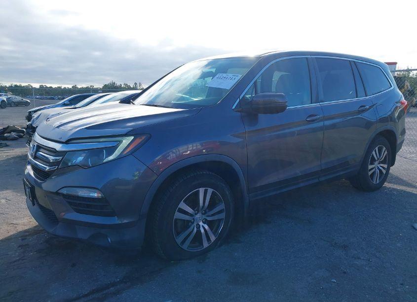 Photo 6 of 2016 Honda Pilot EX (VIN 5FNYF5H37GB053903)