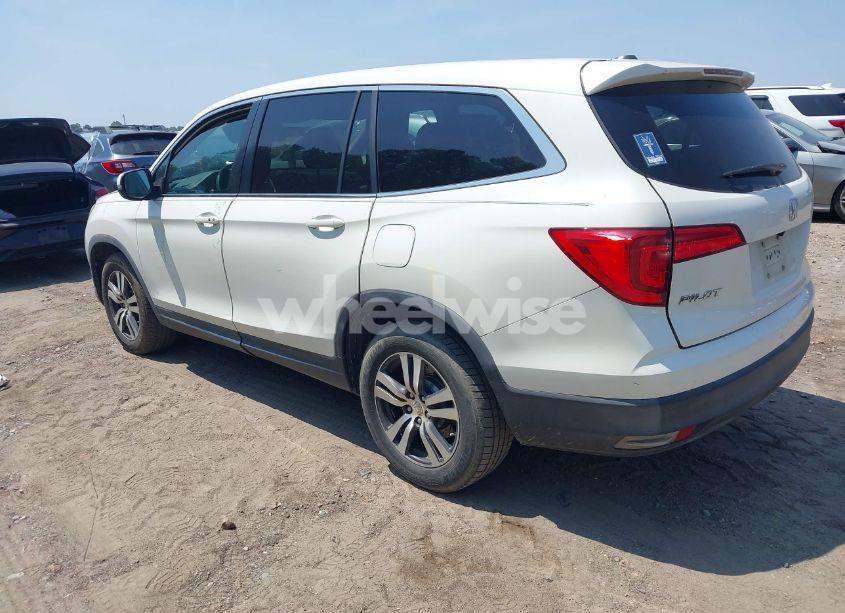 Photo 3 of 2016 Honda Pilot EX (VIN 5FNYF5H38GB009876)