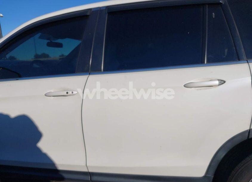 Photo 14 of 2017 Honda Pilot EX (VIN 5FNYF5H38HB030504)