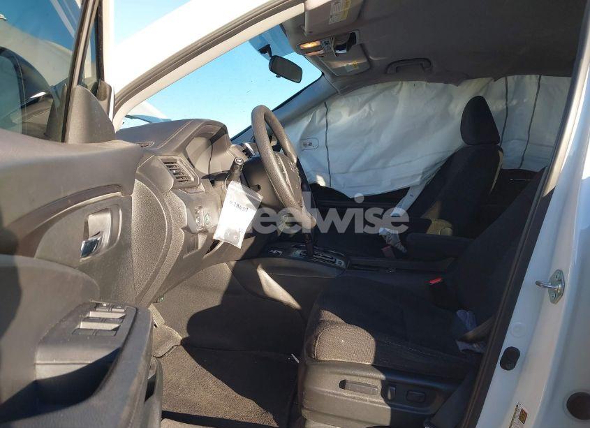 Photo 5 of 2017 Honda Pilot EX (VIN 5FNYF5H38HB030504)