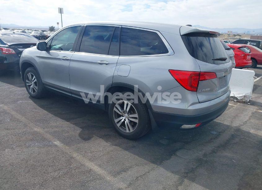 Photo 3 of 2018 Honda Pilot EX (VIN 5FNYF5H38JB000344)