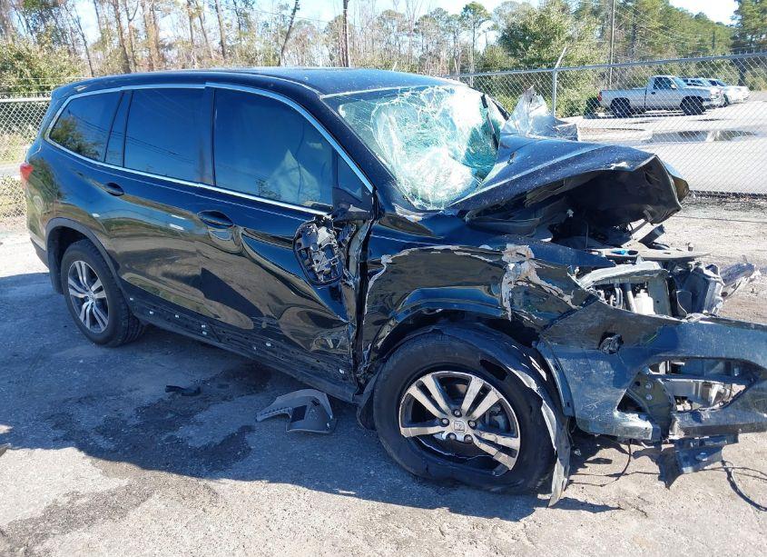 2017 Honda Pilot EX (VIN 5FNYF5H39HB027904) main photo