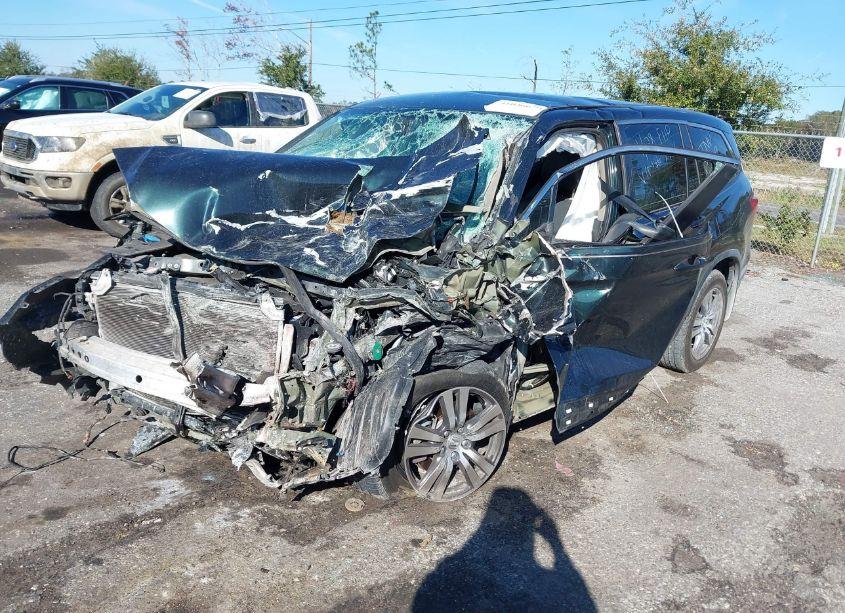 Photo 2 of 2017 Honda Pilot EX (VIN 5FNYF5H39HB027904)