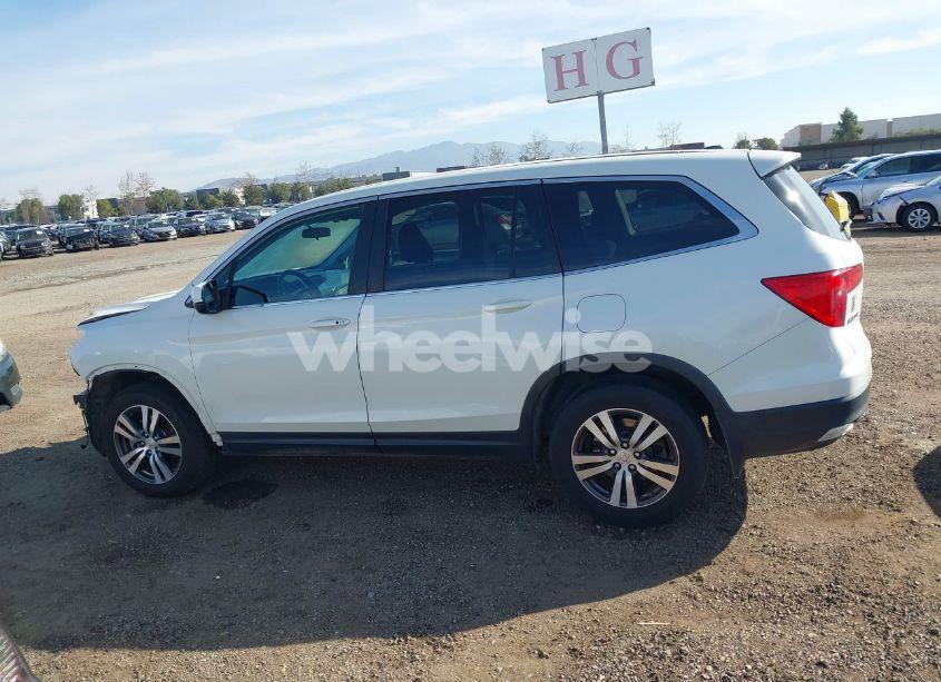 Photo 15 of 2018 Honda Pilot EX (VIN 5FNYF5H39JB003706)