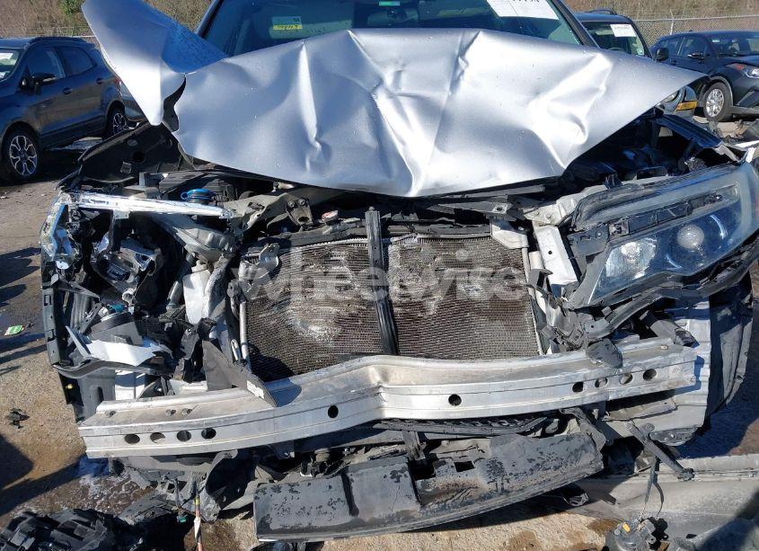 Photo 10 of 2018 Honda Pilot EX (VIN 5FNYF5H39JB021560)