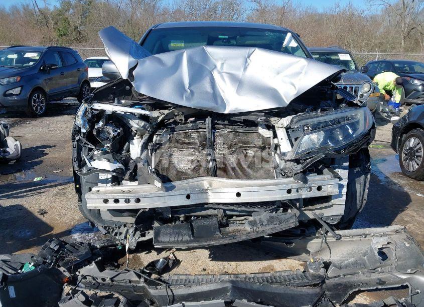 Photo 12 of 2018 Honda Pilot EX (VIN 5FNYF5H39JB021560)