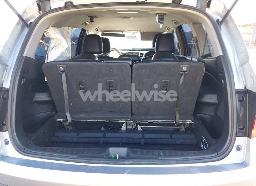 Photo 8 of 2018 Honda Pilot EX (VIN 5FNYF5H39JB021560)