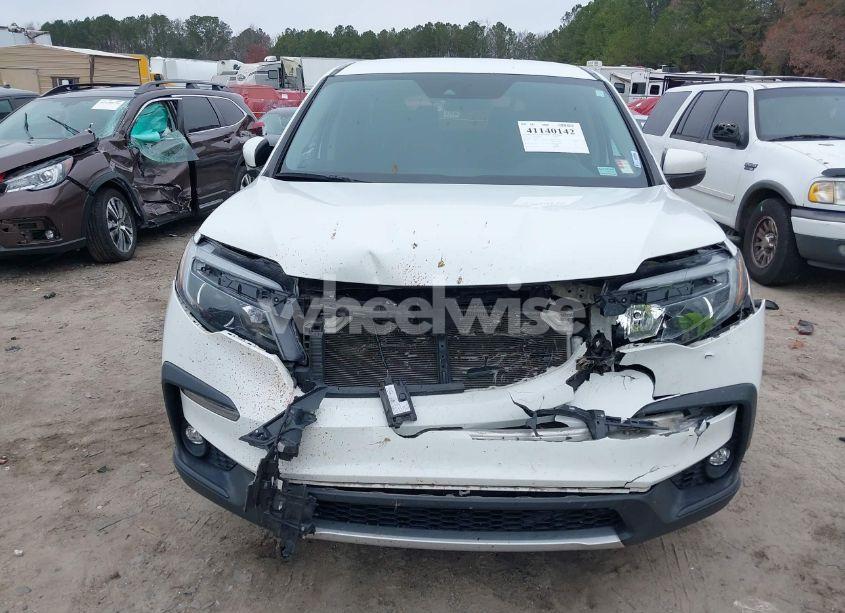 Photo 6 of 2021 Honda Pilot 2WD EX (VIN 5FNYF5H39MB035866)