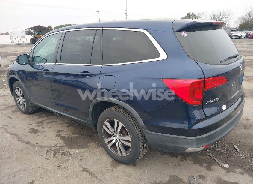 Photo 3 of 2016 Honda Pilot EX (VIN 5FNYF5H3XGB027490)