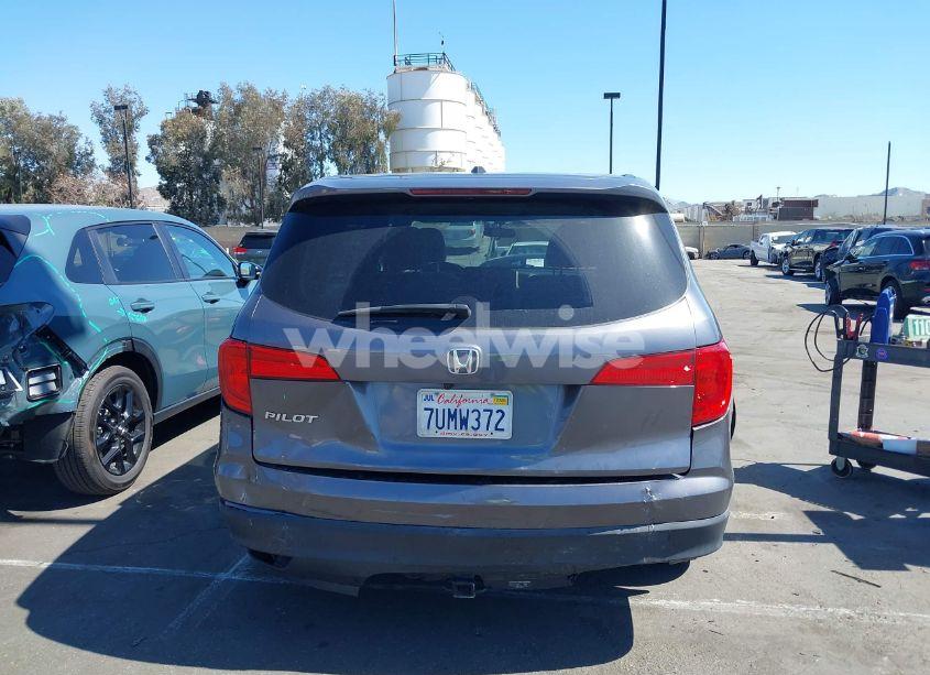 Photo 17 of 2016 Honda Pilot EX (VIN 5FNYF5H3XGB042880)