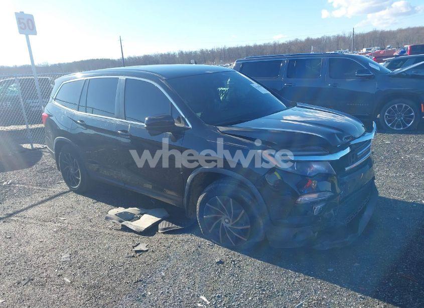 2018 Honda Pilot EX (VIN 5FNYF5H3XJB023625) main photo