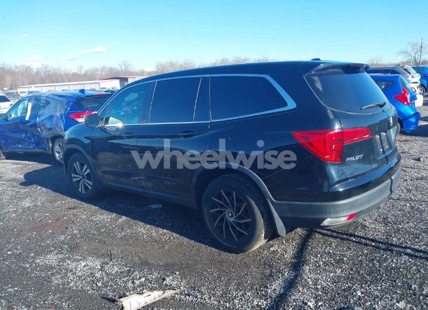 Photo 14 of 2018 Honda Pilot EX (VIN 5FNYF5H3XJB023625)