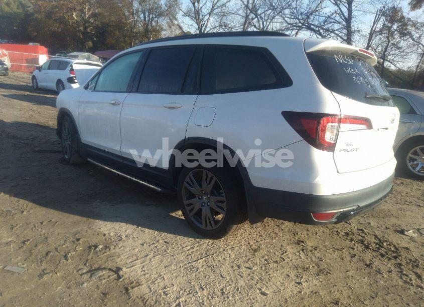 Photo 3 of 2022 Honda Pilot 2WD SPORT (VIN 5FNYF5H3XNB033433)