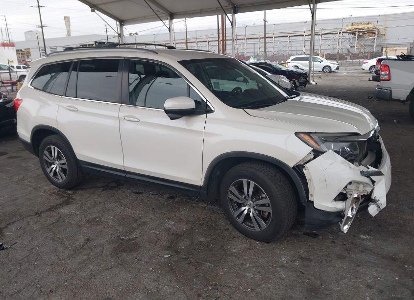 2017 Honda Pilot EX (VIN 5FNYF5H40HB009252) main photo