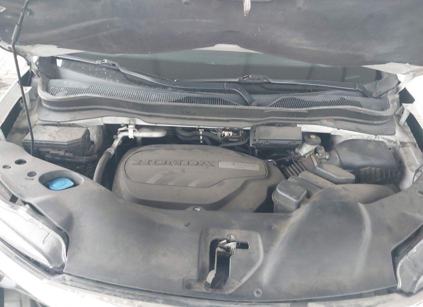 Photo 10 of 2017 Honda Pilot EX (VIN 5FNYF5H40HB009252)