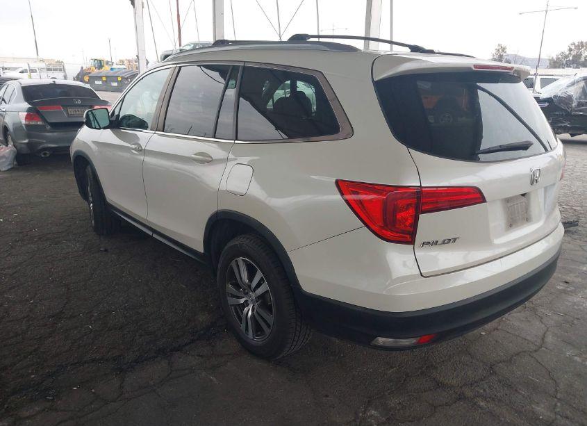 Photo 3 of 2017 Honda Pilot EX (VIN 5FNYF5H40HB009252)