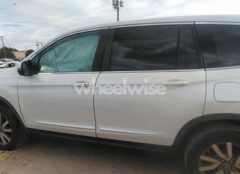 Photo 14 of 2019 Honda Pilot EX-L (VIN 5FNYF5H41KB009302)