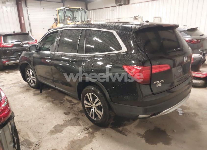 Photo 3 of 2016 Honda Pilot EX (VIN 5FNYF5H45GB024456)