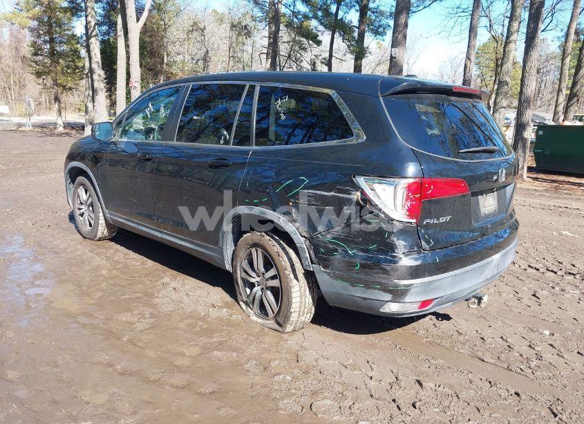 Photo 3 of 2016 Honda Pilot EX (VIN 5FNYF5H47GB024457)