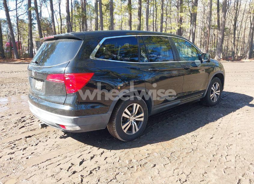 Photo 4 of 2016 Honda Pilot EX (VIN 5FNYF5H47GB024457)