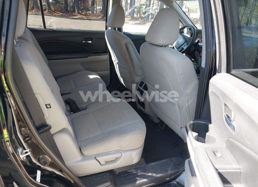 Photo 8 of 2016 Honda Pilot EX (VIN 5FNYF5H47GB024457)