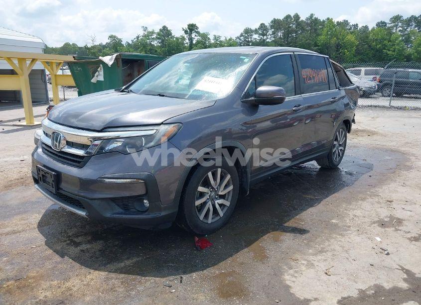 Photo 2 of 2019 Honda Pilot EX-L (VIN 5FNYF5H4XKB018306)