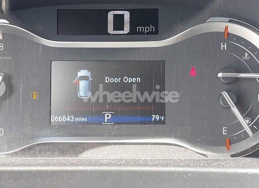 Photo 16 of 2016 Honda Pilot EX-L (VIN 5FNYF5H50GB004883)