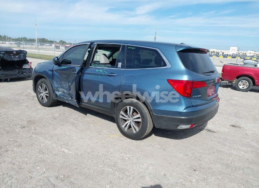 Photo 3 of 2016 Honda Pilot EX-L (VIN 5FNYF5H50GB004883)