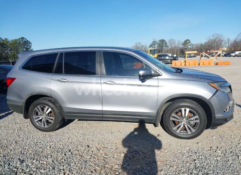 Photo 13 of 2016 Honda Pilot EX-L (VIN 5FNYF5H50GB013728)